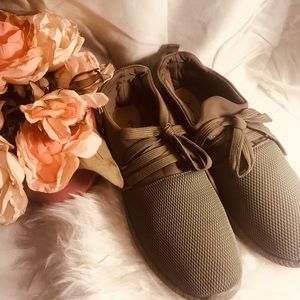 Olive Green Tennis Shoes